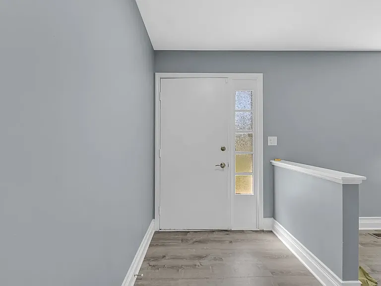28W502 Leverenz Rd — Photo 5