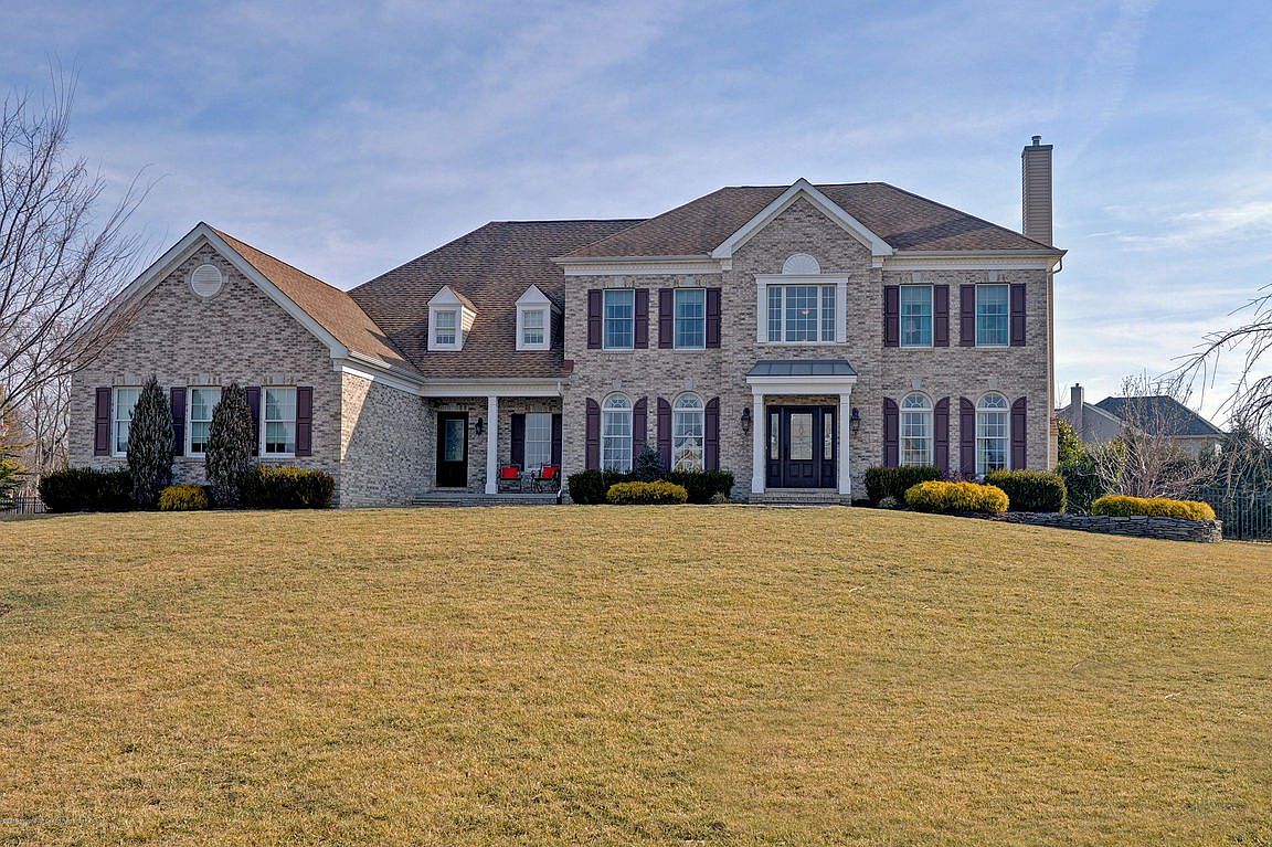 4 Roxy Ct, Farmingdale, NJ 07727 | Zillow