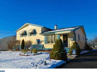 1042 Salem Ave, Deptford, NJ 08096