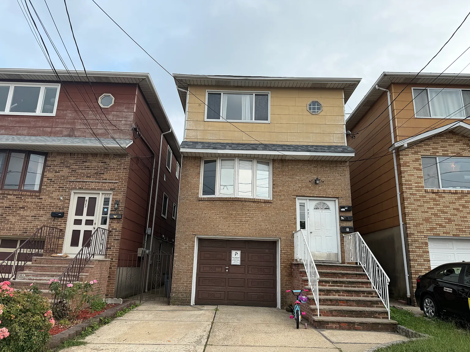 2 bed, $2,300 — Photo 1