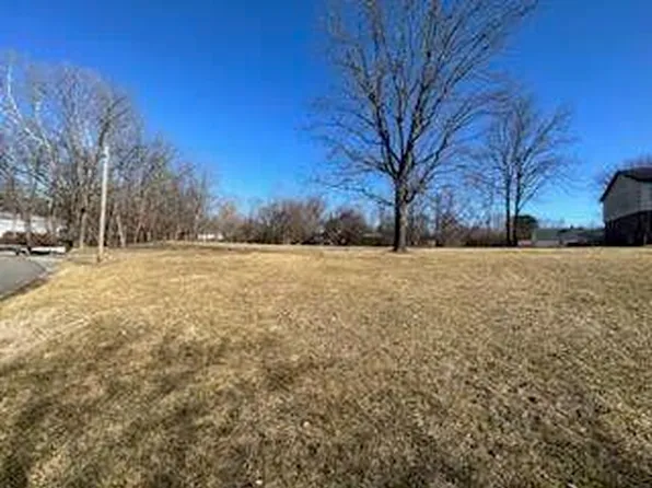 168 Mill St, Peterstown, WV 24963