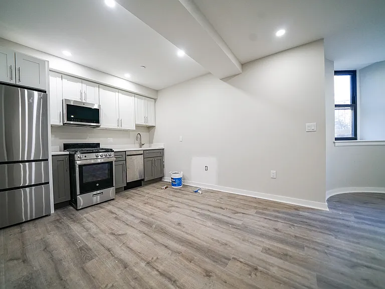 10 Blackwood St #G18 — Photo 2