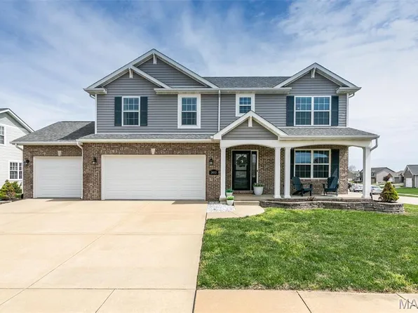 302 Berwick Xing, Shiloh, IL 62221