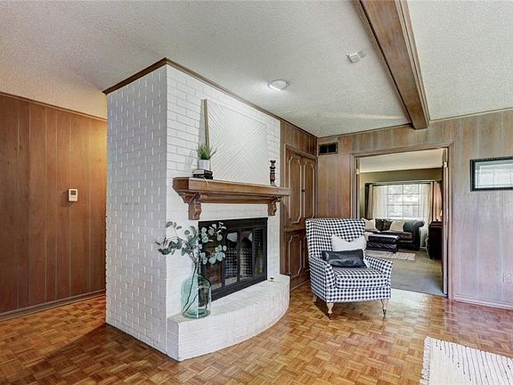 5th image of 3001 Lansdowne Ln