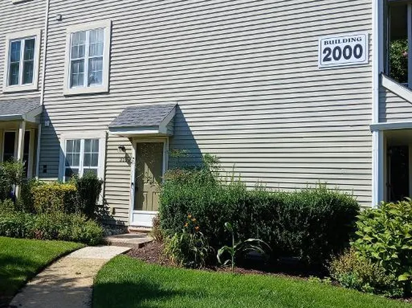 2001 Ralston Dr, Mount Laurel, NJ 08054