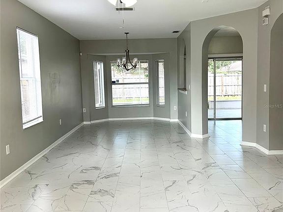 4th image of 504 MAPLE POINTE DRIVE