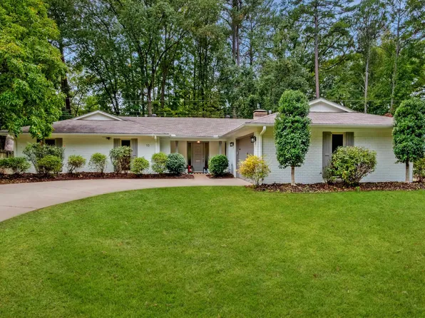 10 Stoney Brook Ct, Little Rock, AR 72227