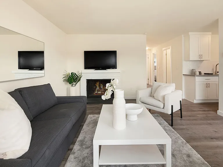 Northview Terrace — Photo 10