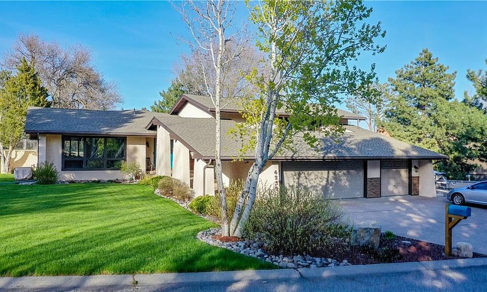1st image of 4239 Town Ln