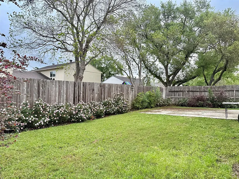 3023 Sam Houston Dr — Photo 31