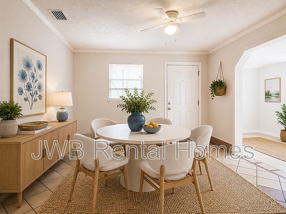 5th image of 6948 Christopher Robin Dr