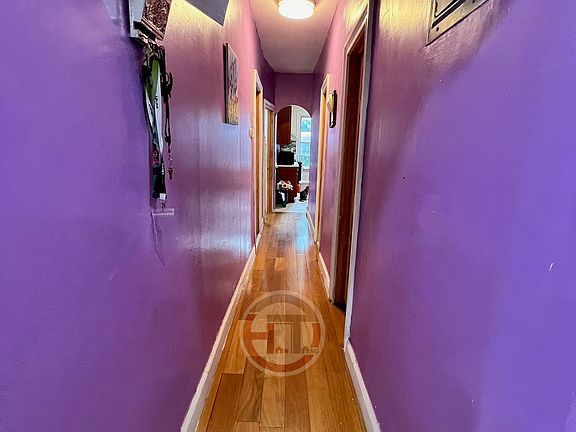 4th image of 1327 Beach Ave Floor 1