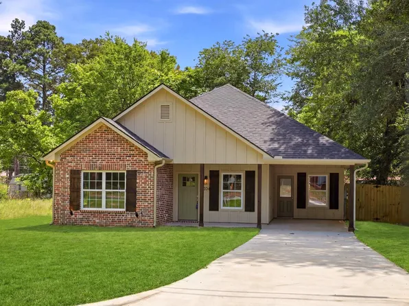 1124 N Hackberry Ave, Gladewater, TX 75647