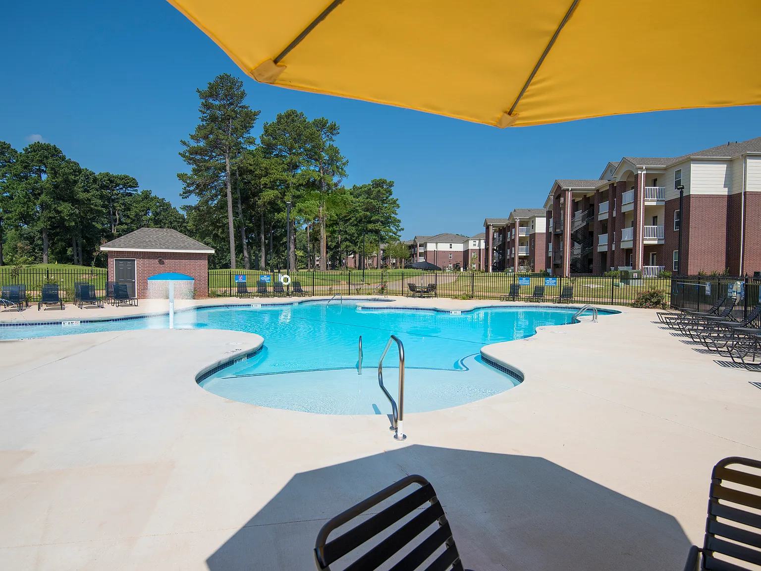 The Greens at Longhills Apartments — Photo 1