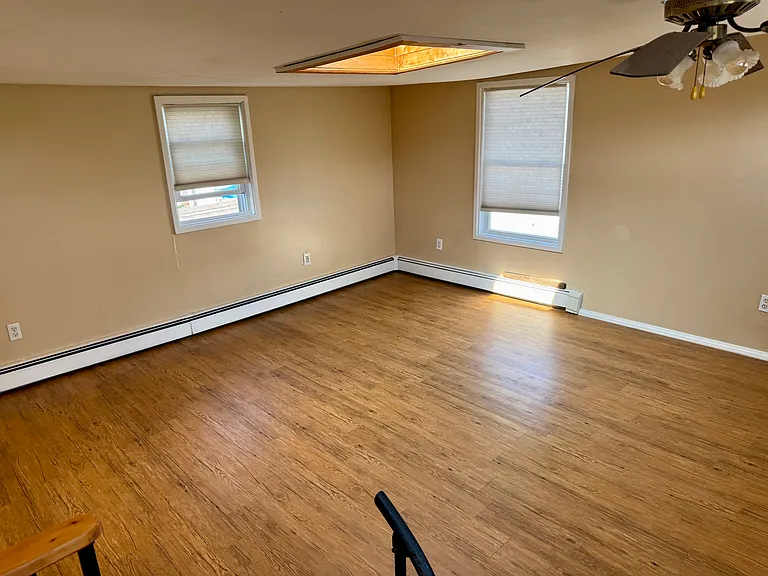 64 S Bay Dr — Photo 14