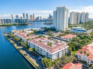 3215 NE 184th St APT 14104, Aventura, FL 33160