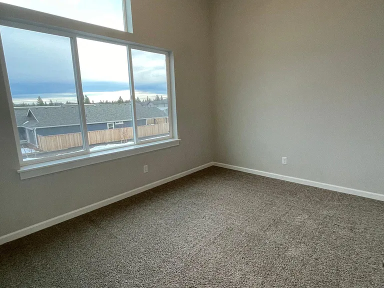 51771 Fordham Dr — Photo 4