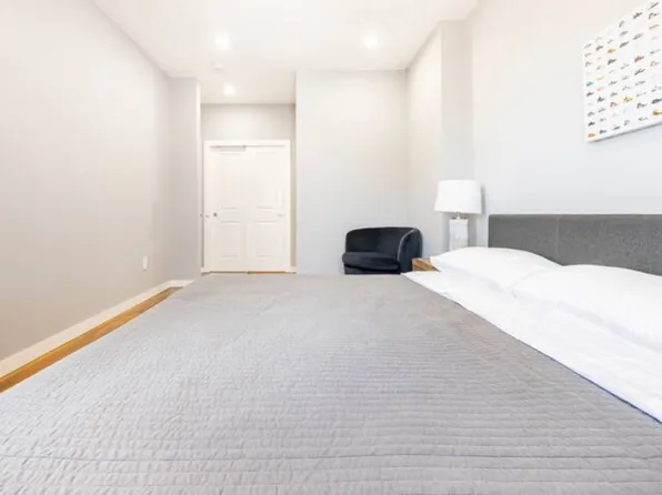 107 Utica Avenue image 32 of 34