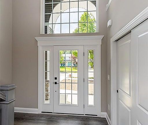 2nd image of 4885 Hartley Dr