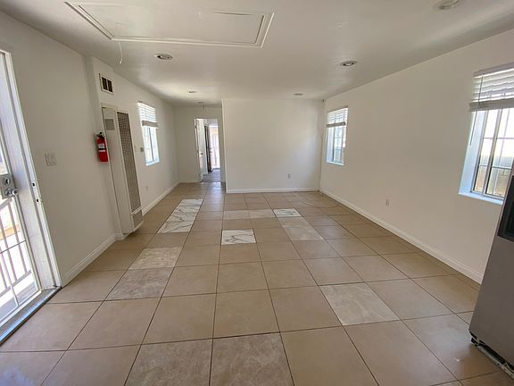 5th image of 656 W 21st St #656