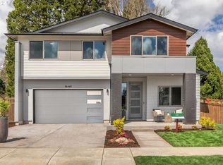 16441 SE Silver Creek Falls Dr, Happy Valley, OR
