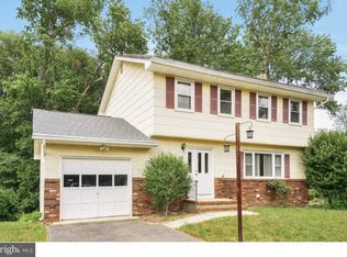 74 Knapp Ave, Hamilton, NJ 08610