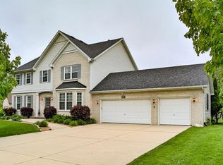 1470 Pheasant Trail Ct, Hoffman Estates, IL 60192