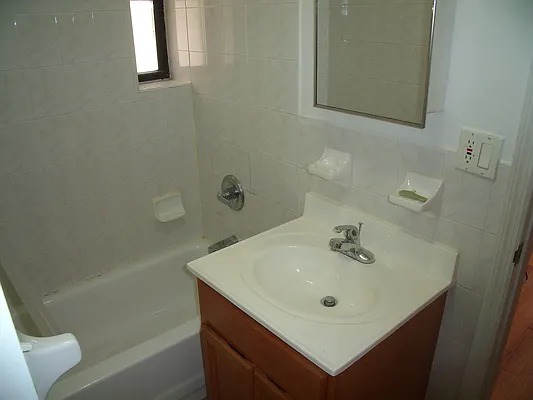 Rented by Kings Court Real Estate | media 39