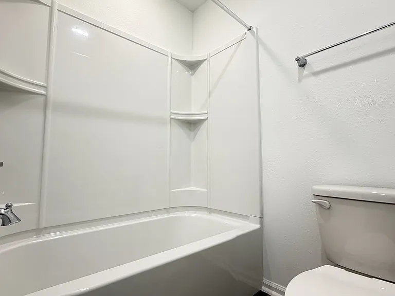 6039 Oracle Ct #1 — Photo 14