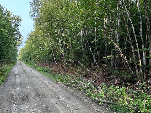 3rd image of 2 Gerrish Hill Road