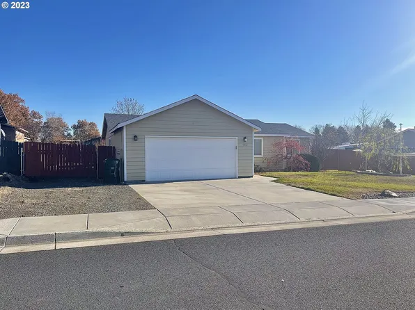 430 NW Butte Dr, Hermiston, OR 97838