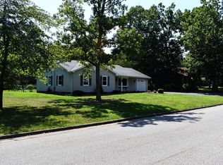 32 Falling Rock Dr, Stuarts Draft, VA 24477