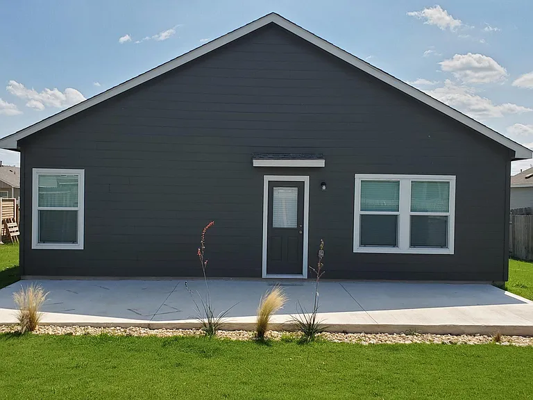509 Gabriels Bluff Dr — Photo 2