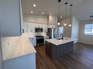 966 E Railroad Ave, Post Falls, ID 83854