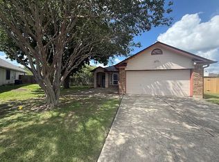 211 Brent Blvd, Kyle, TX 78640