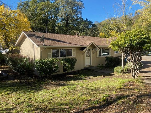 2nd image of 1002 Creekside Ct