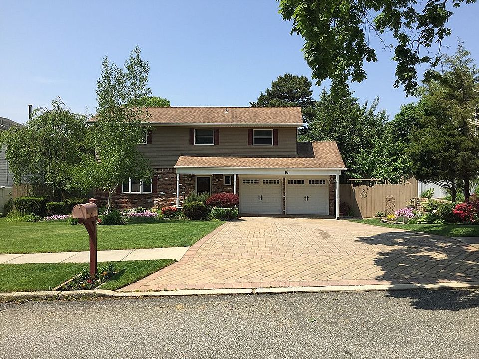 1st image of 18 Glacier Dr