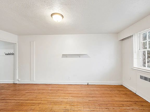 3rd image of 5742-5750 N Park Ave #5746B
