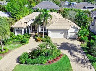 3002 Crayton Rd, Naples, FL 34103