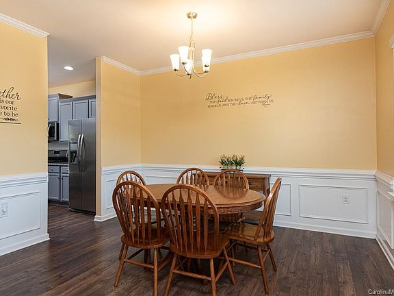 2nd image of 312 Wheat Field Dr