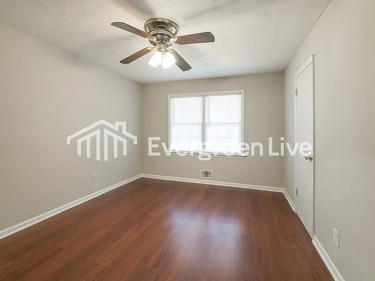 6636 Briarcliff Dr — Photo 7
