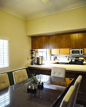 Dining & Kitchen