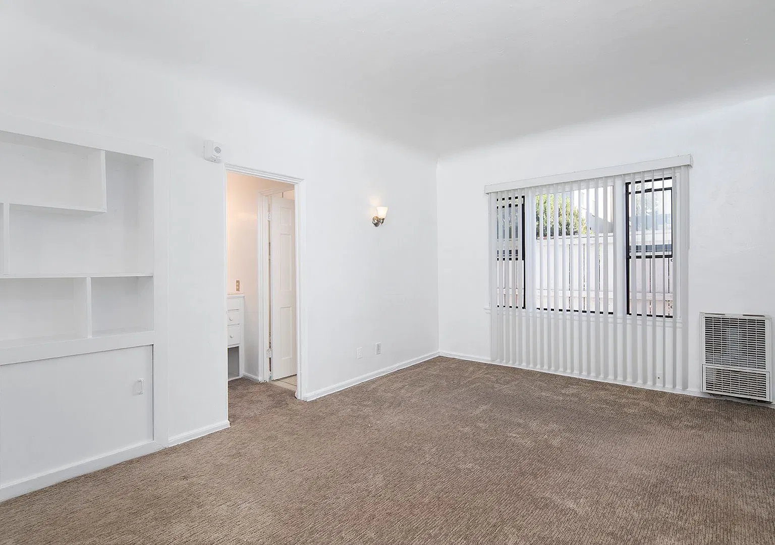 La Morada Apartments — Photo 4