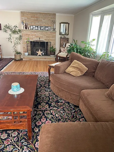 2 bed, 1200 sqft, $1,600 — Photo 1