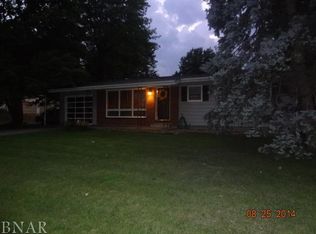 401 N Maple St, Maroa, IL 61756