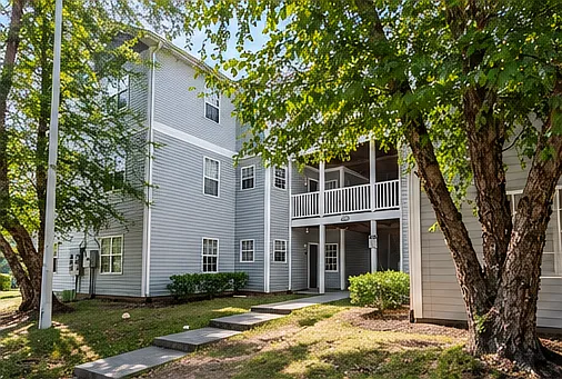 4 bed, 1391 sqft, $600 — Photo 1