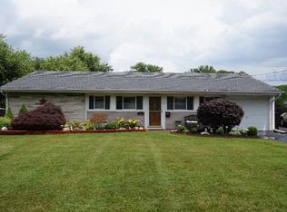 30 Winant Rd, Kendall Park, NJ 08824