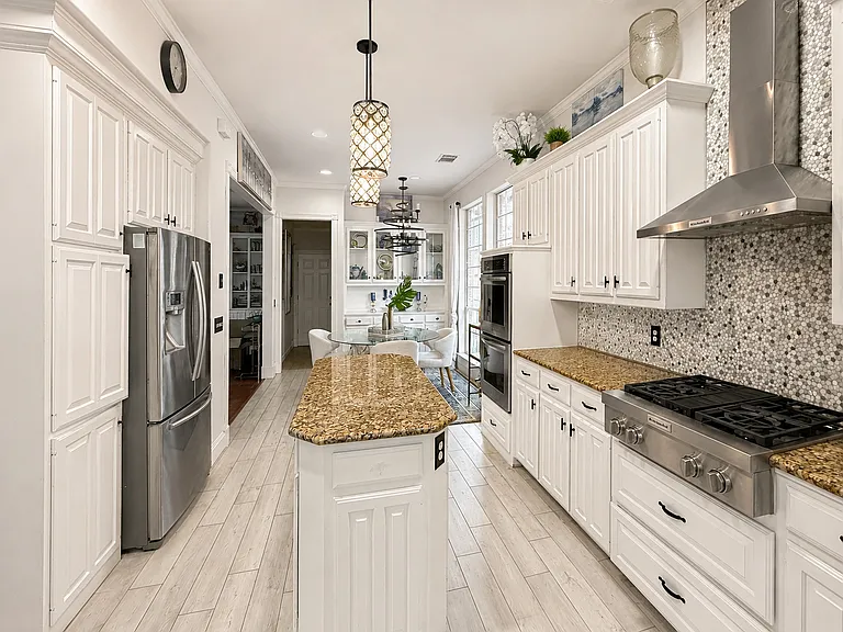 4404 Hollow Oak Dr — Photo 8