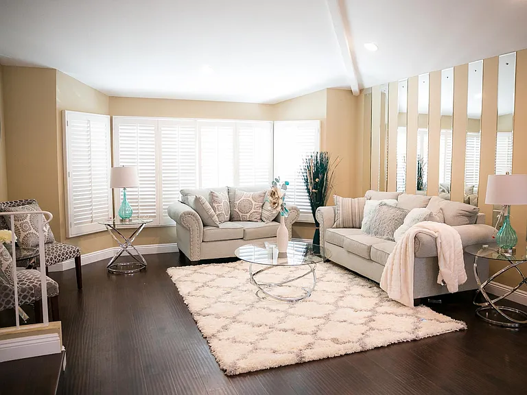 2045 W Sycamore Ave — Photo 8