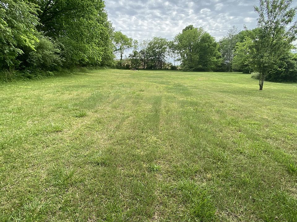 2nd image of 104 Jonquil Way #23